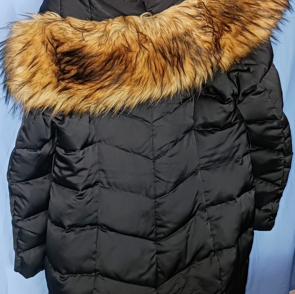 Tahari Down Filled Black Coat - Pre-owned